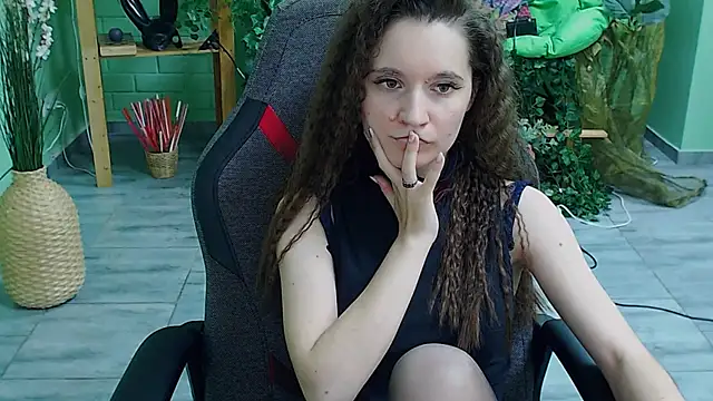 Miss Barbara  online show from March 3, 2025, 10:42 pm