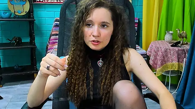 Miss Barbara  online show from March 7, 2025, 3:28 pm