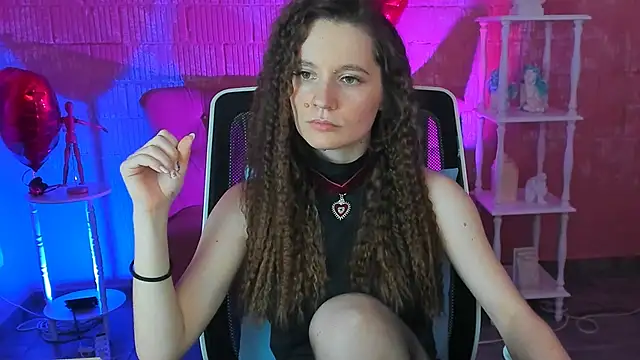 Miss Barbara  online show from March 6, 2025, 1:57 pm