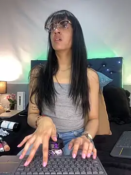 Snapshot of valentinabaez chatting on September 19, 2025, 2:10 pm valentinabaez online show from September 19, 2025, 2:10 pm