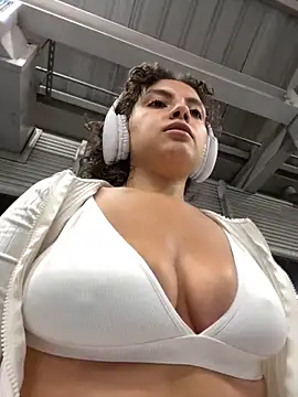 Nathcurly  online show from January 25, 2025, 5:51 am