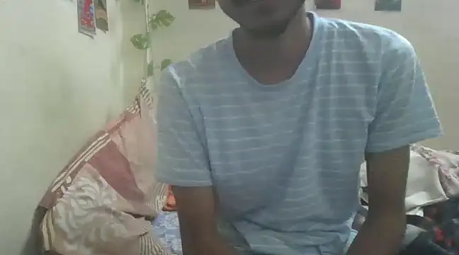 Snapshot of strangee__69 chatting on December 31, 2024, 7:29 pm strangee  69 online show from December 31, 2024, 7:29 pm