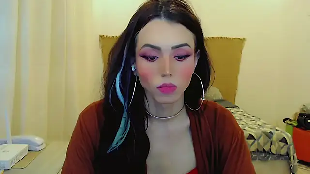 Sophie Fantasys online show from December 13, 2025, 10:49 pm