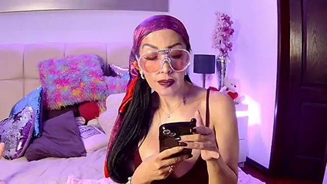 Snapshot of EvelinaGrey chatting on November 25, 2025, 11:54 am EvelinaGrey online show from November 25, 2025, 11:54 am