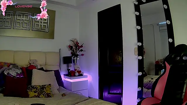 Snapshot of EvelinaGrey chatting on September 9, 2025, 3:10 pm EvelinaGrey online show from September 9, 2025, 3:10 pm