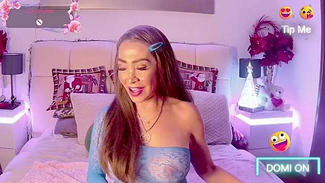 Snapshot of EvelinaGrey chatting on January 6, 2026, 8:51 am EvelinaGrey online show from January 6, 2026, 8:51 am