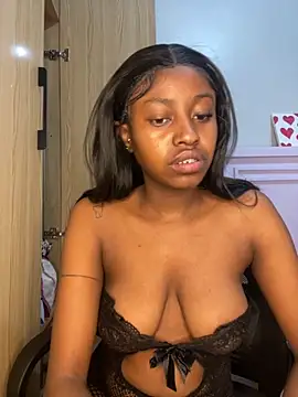 Snapshot of hot_daily chatting on October 4, 2025, 10:55 pm hot daily online show from October 4, 2025, 10:55 pm