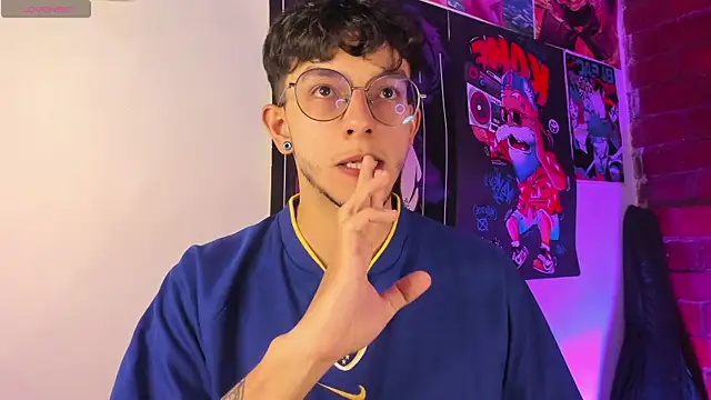 Snapshot of koddy_0 chatting on March 21, 2025, 1:34 am koddy 0 online show from March 21, 2025, 1:34 am