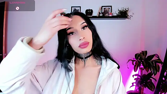 kali ka  online show from October 2, 2025, 6:44 pm