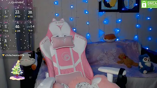 Snapshot of LeahGottty chatting on December 19, 2024, 6:23 pm LeahGottty online show from December 19, 2024, 6:23 pm