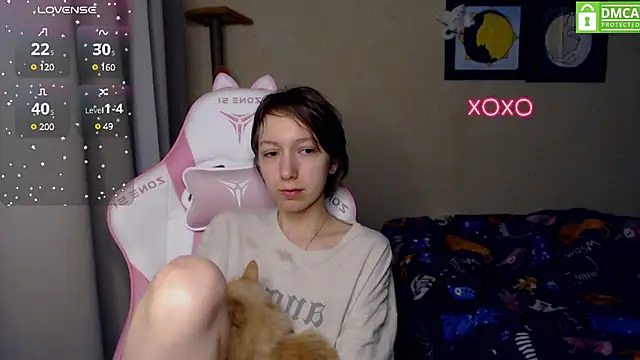 Snapshot of LeahGottty chatting on December 6, 2024, 2:22 pm LeahGottty online show from December 6, 2024, 2:22 pm