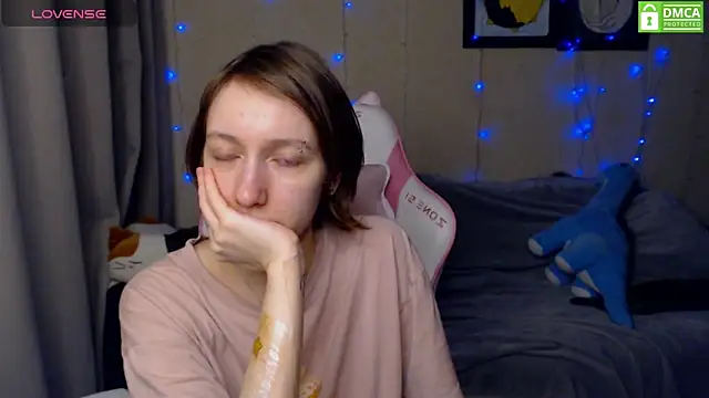 Snapshot of LeahGottty chatting on December 30, 2024, 3:12 pm LeahGottty online show from December 30, 2024, 3:12 pm