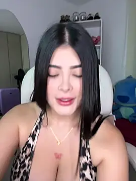 Snapshot of misslollipop04 chatting on September 27, 2025, 3:34 am misslollipop04 online show from September 27, 2025, 3:34 am