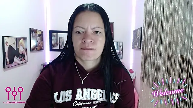 Cristal w online show from September 25, 2025, 12:55 pm