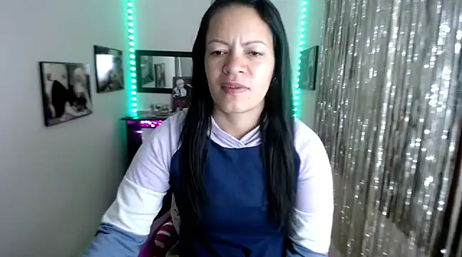 Cristal w online show from March 19, 2025, 12:23 pm