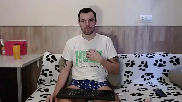 28nick28 online show from January 13, 2025, 10:03 am