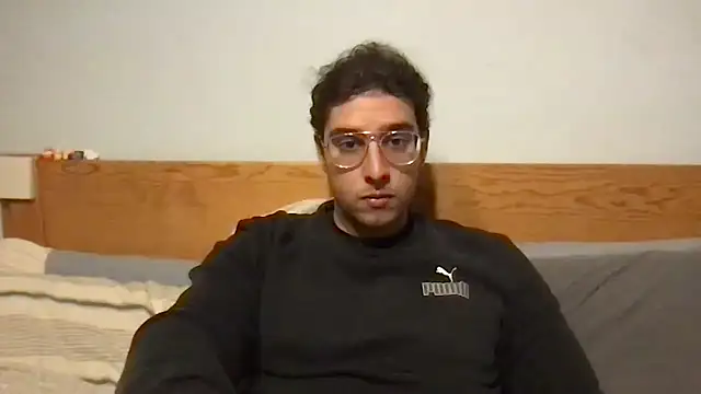 Ratzta online show from November 8, 2025, 5:27 pm