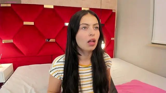 magic fernanda online show from February 17, 2025, 9:00 pm