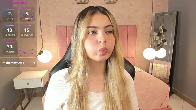 Snapshot of magic_fernanda chatting on September 18, 2025, 9:51 pm magic fernanda online show from September 18, 2025, 9:51 pm