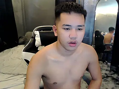 xgregor07 online show from October 22, 2025, 4:56 am