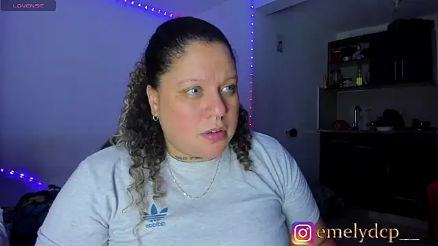 Snapshot of mariana_maze chatting on October 25, 2025, 5:28 am mariana maze online show from October 25, 2025, 5:28 am