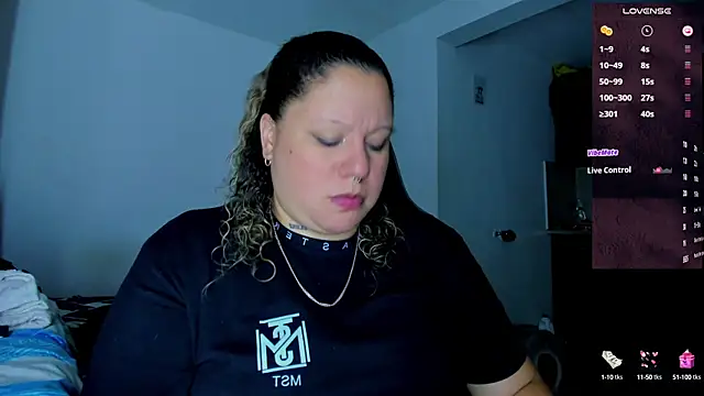 Snapshot of mariana_maze chatting on January 21, 2025, 7:15 am mariana maze online show from January 21, 2025, 7:15 am