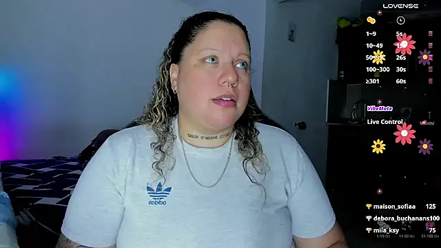 Snapshot of mariana_maze chatting on March 19, 2025, 4:57 am mariana maze online show from March 19, 2025, 4:57 am