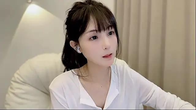 Snapshot of SHUIshui_ chatting on September 20, 2025, 1:38 pm SHUIshui  online show from September 20, 2025, 1:38 pm