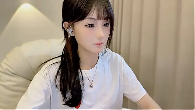 Snapshot of SHUIshui_ chatting on November 2, 2025, 1:05 pm SHUIshui  online show from November 2, 2025, 1:05 pm