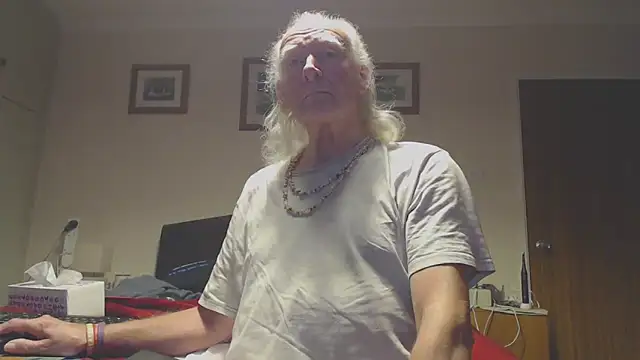 WaverlyKernow online show from December 23, 2025, 8:02 am