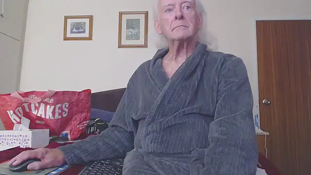 WaverlyKernow online show from September 22, 2025, 8:53 am