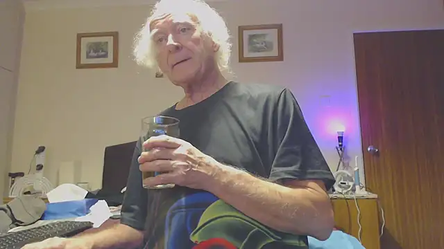 WaverlyKernow online show from January 11, 2025, 4:03 pm