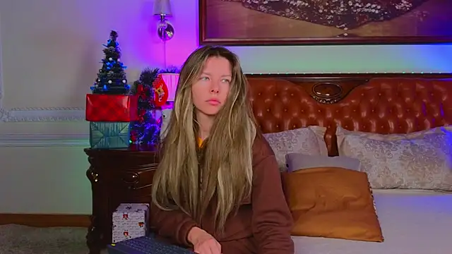 Real Tini online show from December 20, 2025, 6:16 am