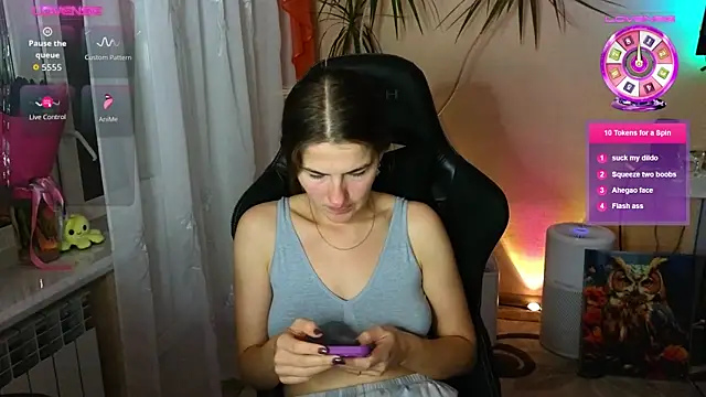 mag1c eyes1 online show from October 5, 2025, 5:58 pm