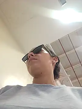 Erza-Scarlett online show from December 11, 2024, 9:55 pm