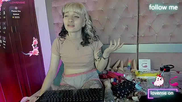 neeko princes online show from April 20, 2026, 12:30 pm