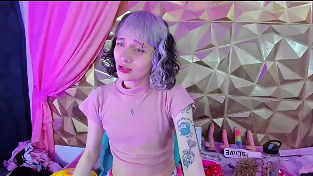 neeko princes online show from February 13, 2025, 12:11 pm