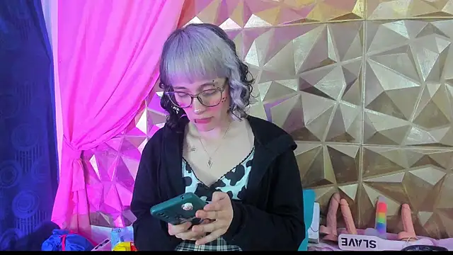 neeko princes online show from January 23, 2025, 3:32 pm