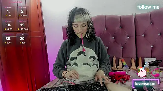 neeko princes online show from October 28, 2025, 12:15 pm