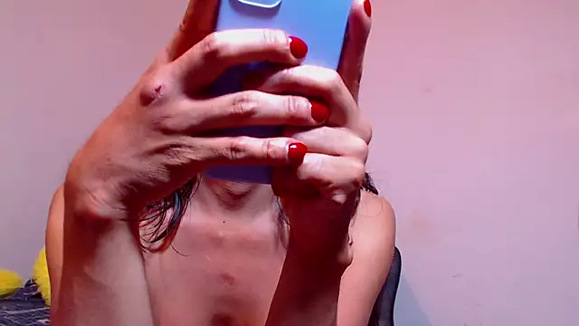 Snapshot of Aliice_Doll chatting on March 11, 2025, 11:58 pm Aliice Doll online show from March 11, 2025, 11:58 pm
