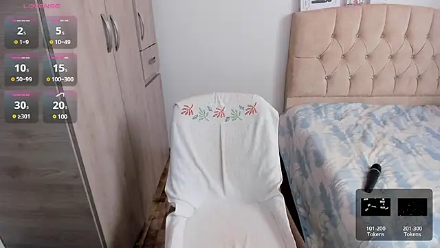 Snapshot of emily1_ chatting on February 25, 2025, 4:14 pm emily1  online show from February 25, 2025, 4:14 pm