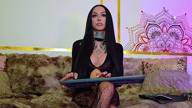 PandoraVolkov online show from February 4, 2026, 6:36 pm