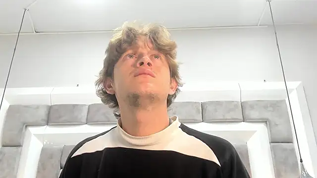 AnthonyAlso online show from October 6, 2025, 7:58 pm