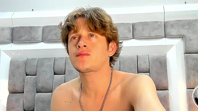 AnthonyAlso online show from October 5, 2025, 8:21 pm