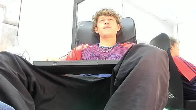 AnthonyAlso online show from September 22, 2025, 7:53 pm