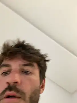 bruno106969 online show from February 27, 2026, 9:36 pm