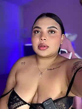 Emily cooper20 online show from April 15, 2026, 1:55 am