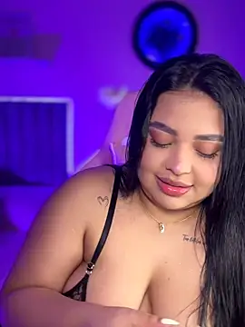 Emily cooper20 online show from April 5, 2026, 2:29 am