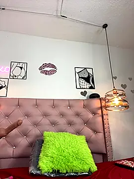 antonella87 online show from September 24, 2025, 8:37 pm