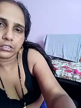 reemacouple007 online show from May 27, 2026, 6:43 am